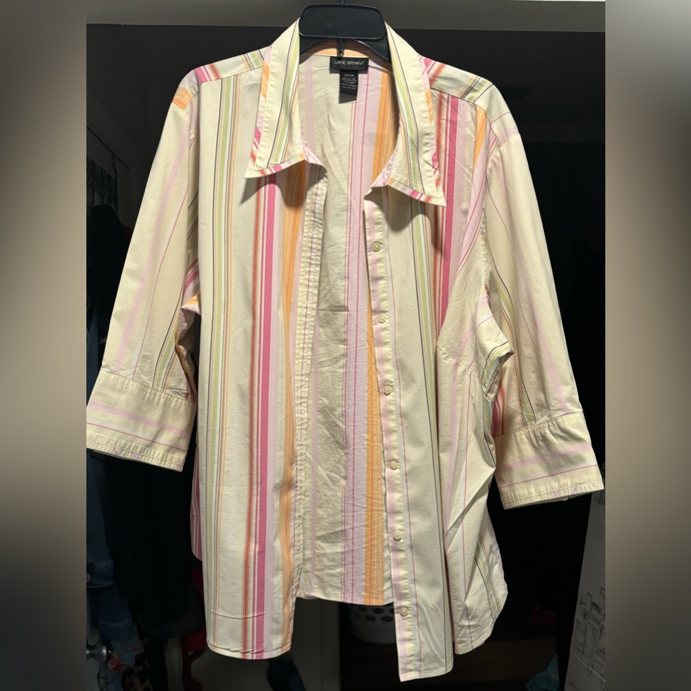 Lane Bryant button up shirt with 3/4 sleeve size 26/28